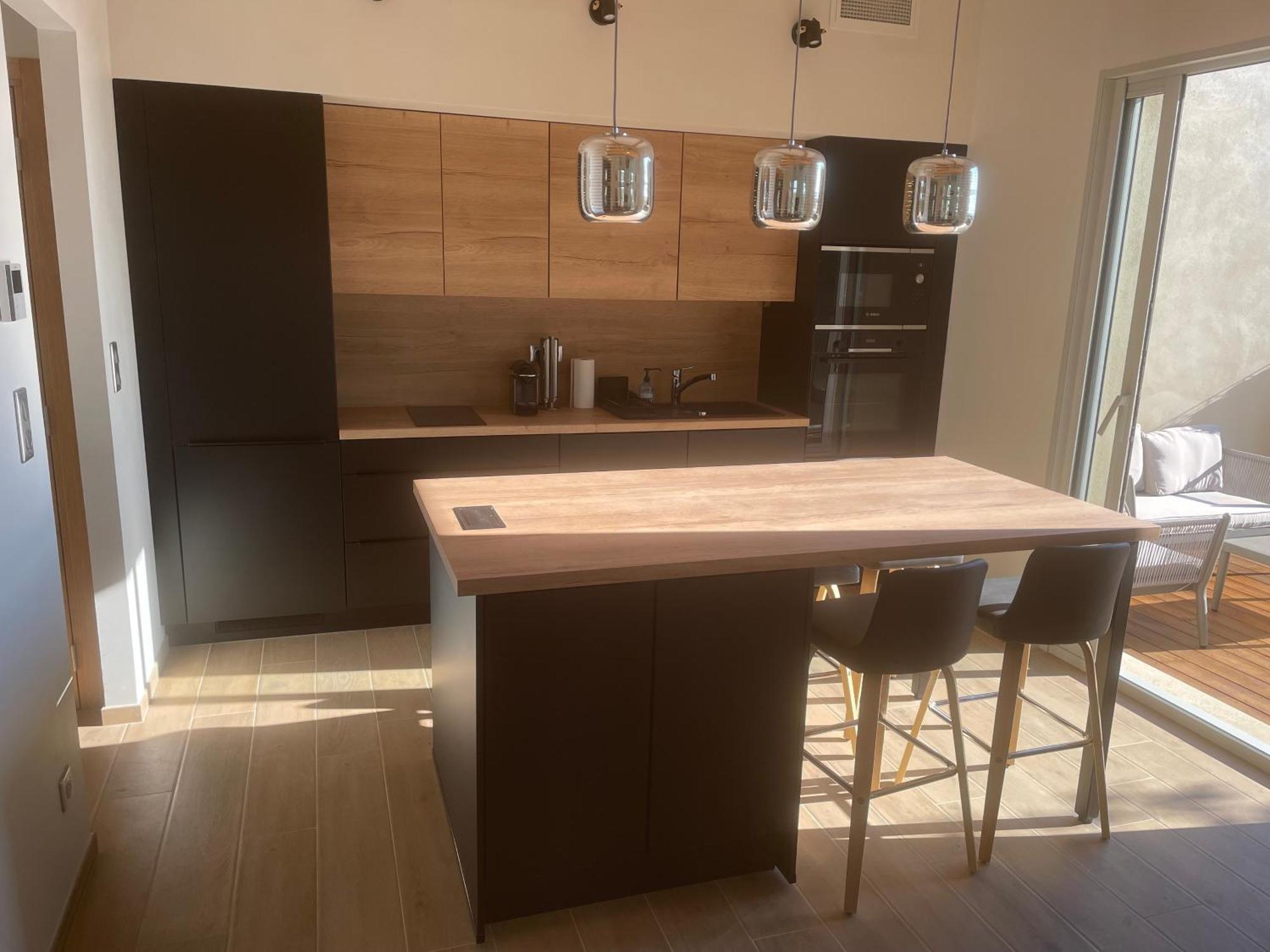 Logement Avec Jacuzzi ジュカ エクステリア 写真